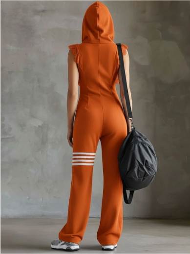 GOLDIE | SPORTY JUMPSUIT WITH HOOD AND ZIP