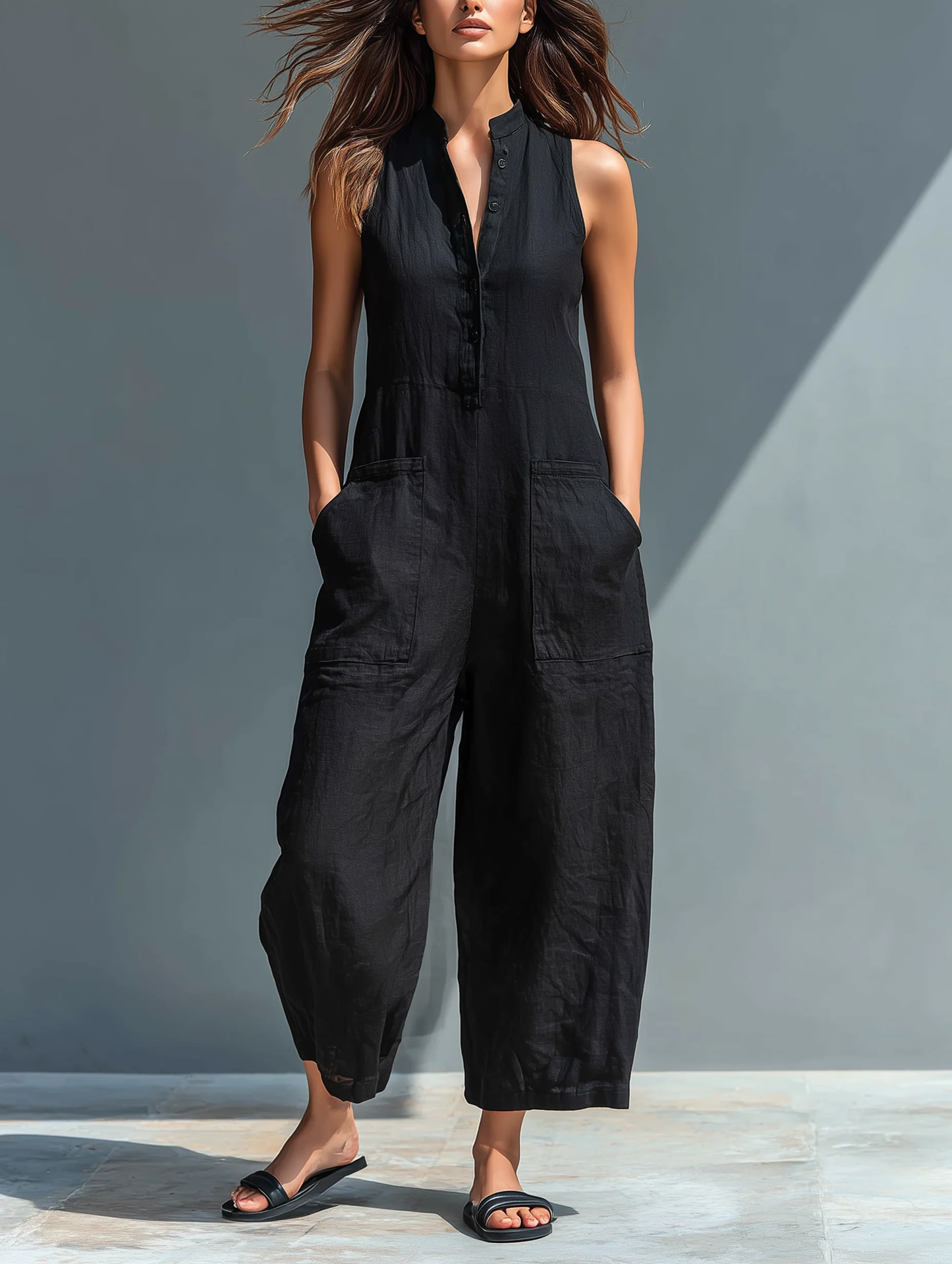 FERN | SLEEVELESS JUMPSUIT WITH POCKETS AND BUTTONS