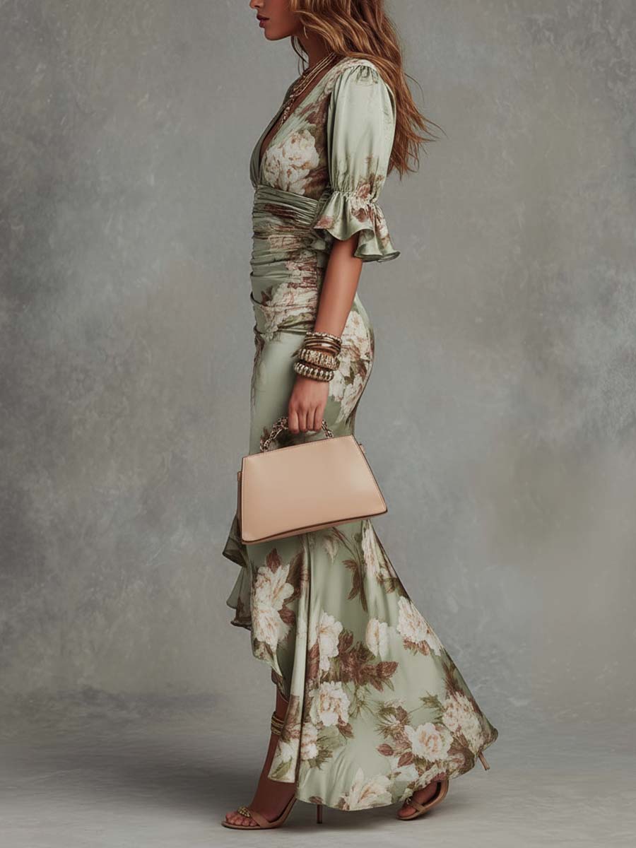 BRONTE | FLORAL DRESS WITH V-NECK AND BELL SLEEVES
